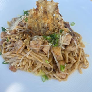 Kid's Fettuccine Alfredo Chicken